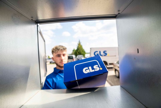 international shipping flexible delivery
