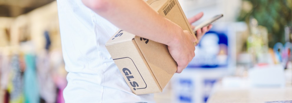 Client dans un Parcel Shop