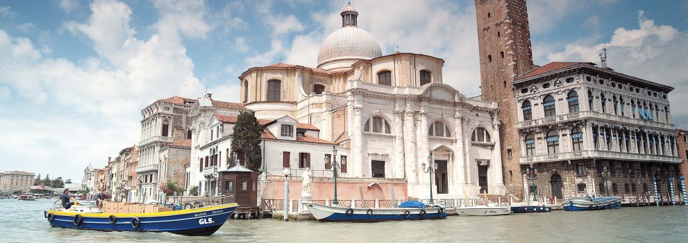 GLS Boat delivery in Venice