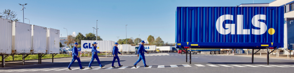 GLS'ers onderweg naar een trailer
