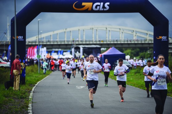 Participants in Poland Business Run, sponsored by GLS